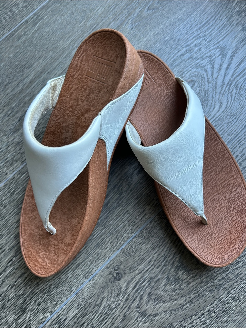 FitFlop Lulu Toe-Post Sandals Women's US 9
